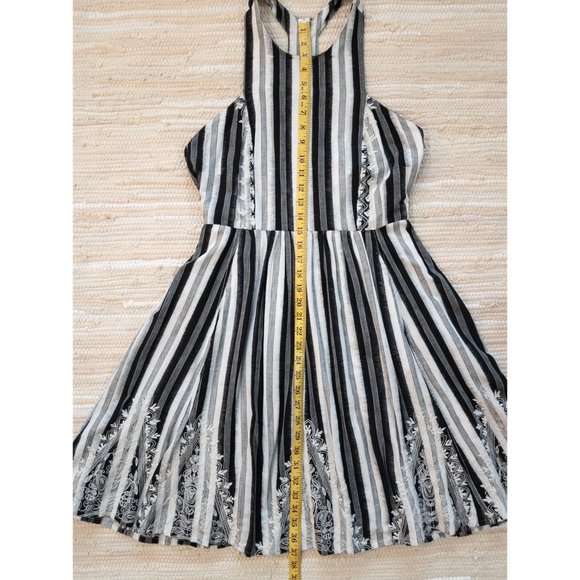 Plenty by Tracy Reese B&W Stripe Embroidered Flare Dress Size 8 Like New - Picture 8 of 12